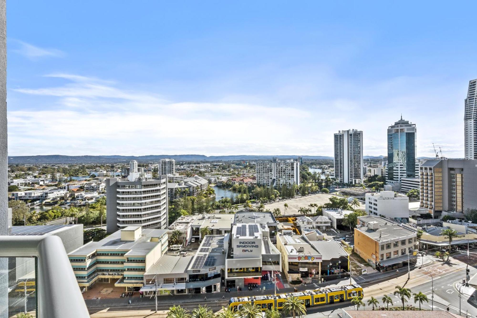 Legends Apartments - Qstay Gold Coast Bagian luar foto