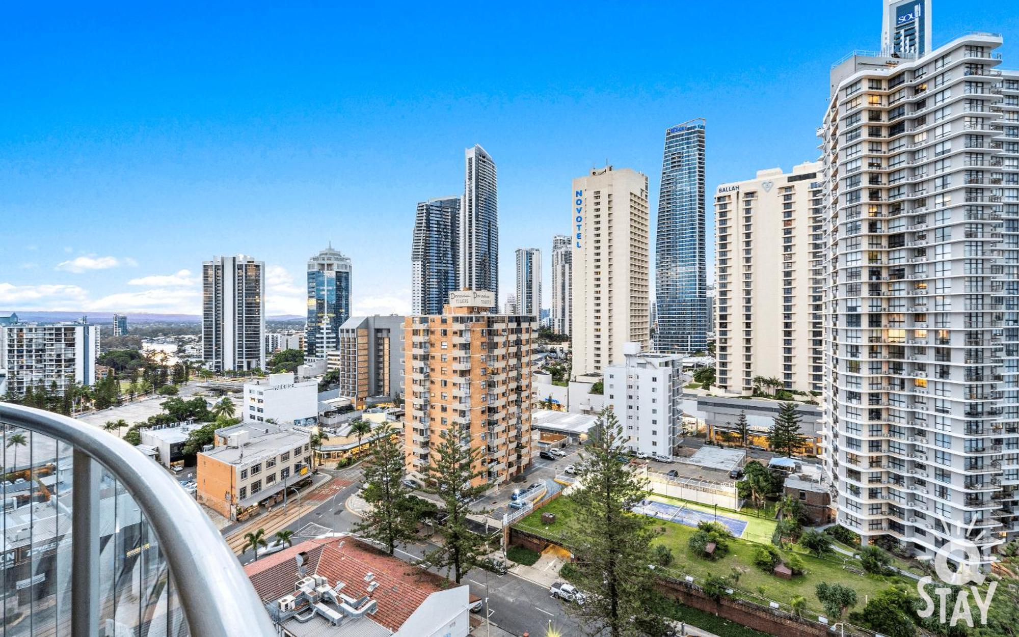 Legends Apartments - Qstay Gold Coast Bagian luar foto